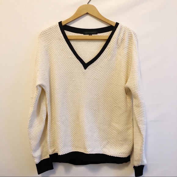 Sanctuary Sweaters - Sanctuary cream and black knit sweater size Medium